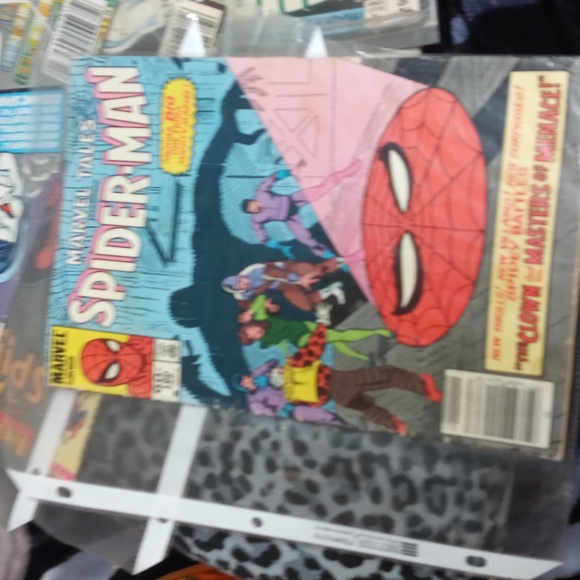 Comic book - Picture 1 of 1